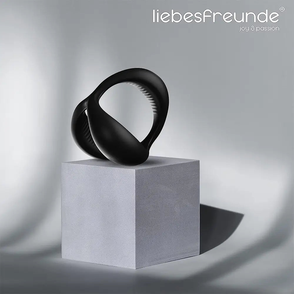 liebesfreunde® Dual Penisring Sex-Spielzeug für Männer - Cockring und Hodenring Sextoy für eine extrem starke Erektion Schwarz
